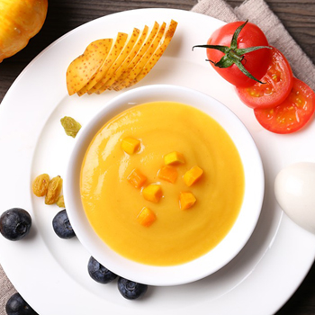 6 Makanan Padat Pertama yang Aman untuk Bayi