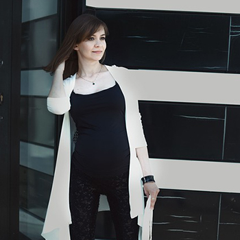 Trik Ibu Hamil Tetap Tampil Stylish