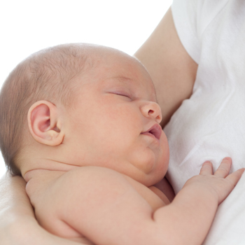 Trik Menyusui Dalam Perjalanan