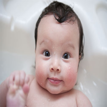 3 Alasan Bayi Perlu Disunat
