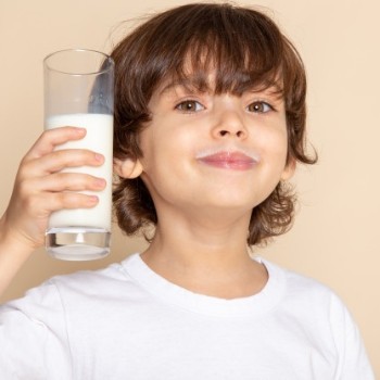 Bakteri Baik dalam Susu, Bantu Anak Tumbuh Sehat