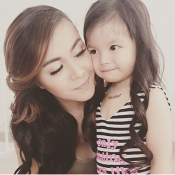 Cerita Denada Setelah Jadi Single Parent