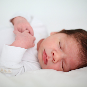 Bayi Berhenti Bernapas Saat Tidur