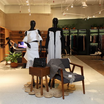 Belanja Produk Fashion Lokal Berkualitas di Suasana yang Homey