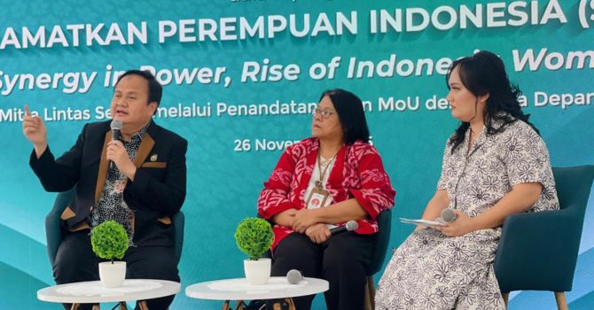 Prof. Budi Wiweko dan Dra. Siti Nia Nurhasanah Sjarifudin menjelaskan program SPRIN
