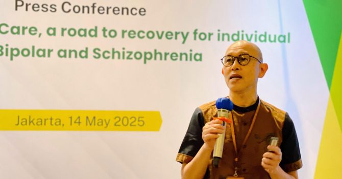 Prof Tjhin menjelaskan gangguan bipolar usia dini