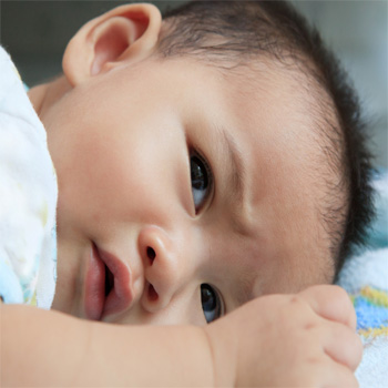 3 Pertolongan Pertama Saat Bayi Sembelit