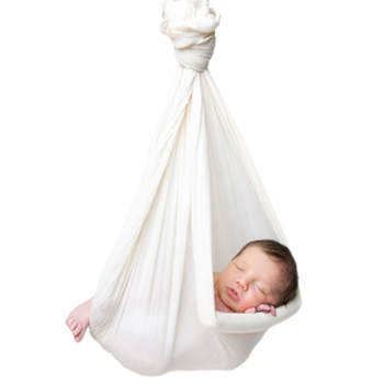 Apakah Mengayun Bayi Berbahaya?