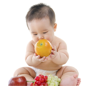 3 Tips Sebelum Memberikan Finger Food pada Bayi