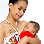 Saat Tepat Menggendong Bayi 