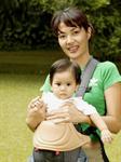 Bayi Nyaman di Kantung Kangguru