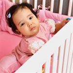 Jelang Bayi Tidur, Hindari Nonton TV 