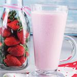 Milkshake Stroberi Almond
