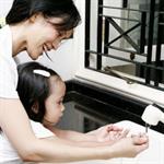 Ajarkan Anak  Hidup Bersih Sejak Balita