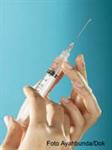 Pemberian Imunisasi Polio dan DPT
