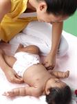 Mengatasi Biang Keringat Bayi