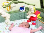 Tips Memilih Mainan Bayi